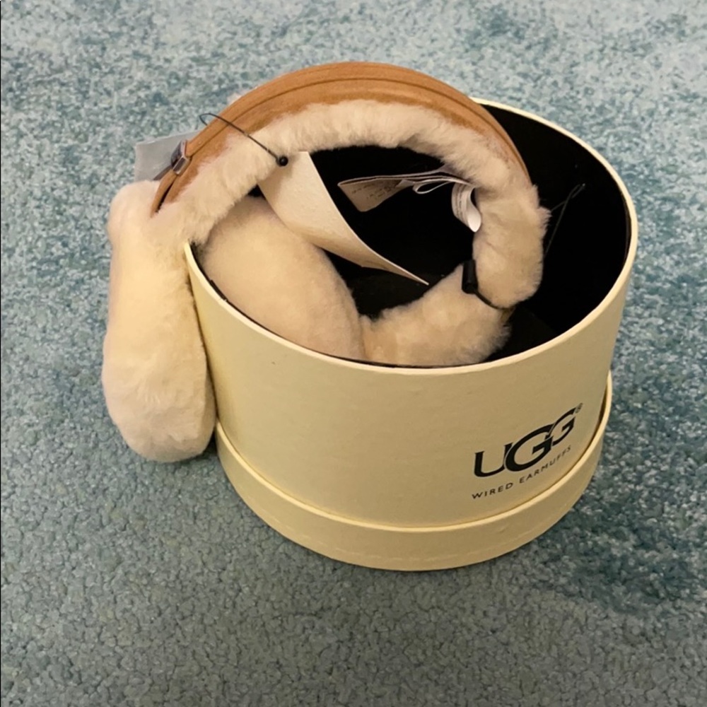 Ugg headphones